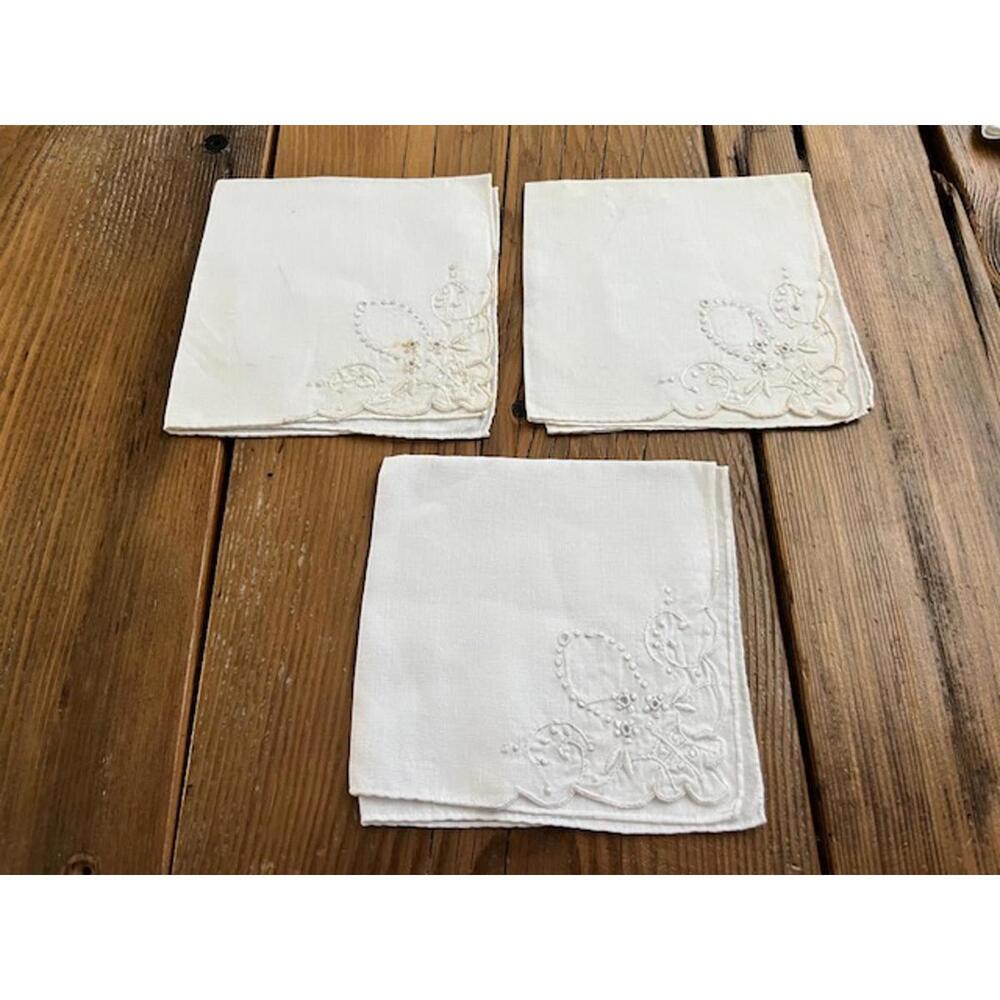 Set of 3 Vintage White Embroidered Linen Handkerchiefs